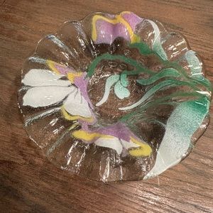 Sydenstricker Glass Berry Bowl